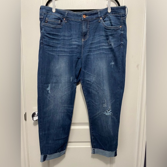 Dear John distressed blue denim capris - Picture 1 of 8